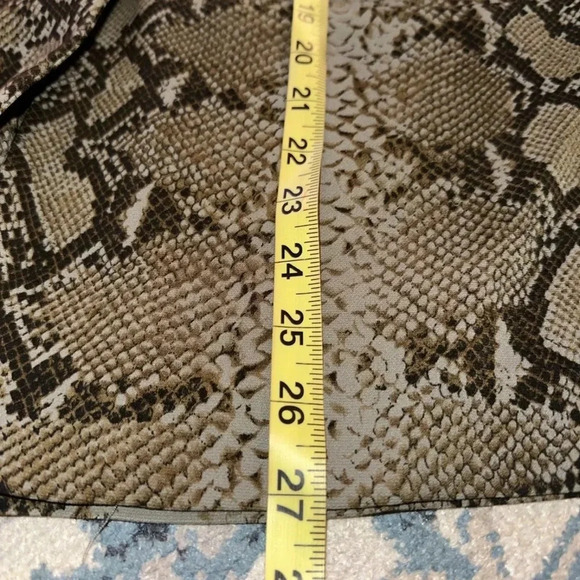 Danny & Nicole Jacket Sz 10P Snake Print Jacket Button Front 1 Piece - Picture 9 of 9